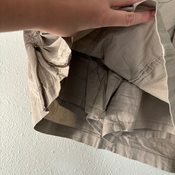 Reitmans women’s comfy skort khaki tan tie - Picture 5 of 6